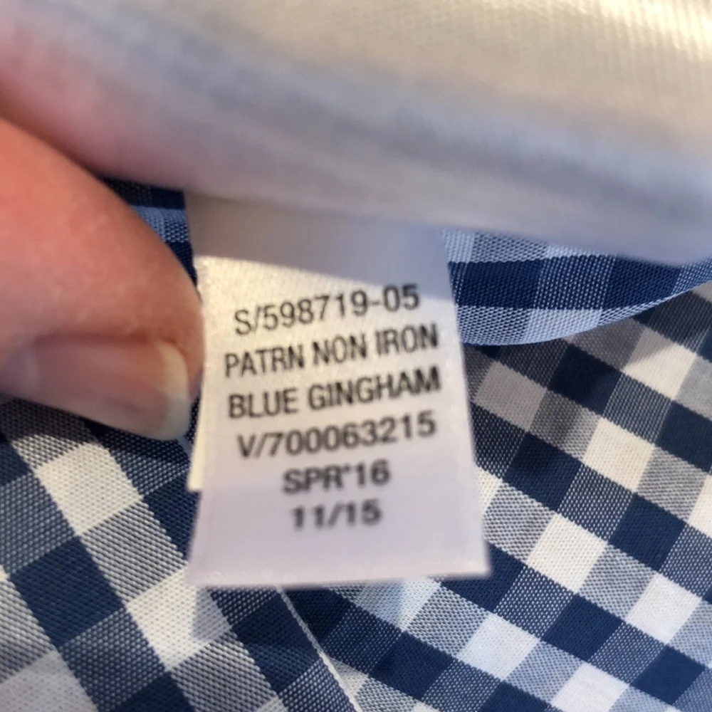 GAP Kids Blue and white checkered gingham shirt size medium